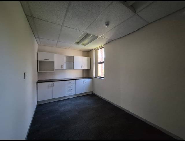 208M² OFFICE TO LET IN ROSEBANK